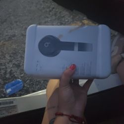 Beats Solo 4