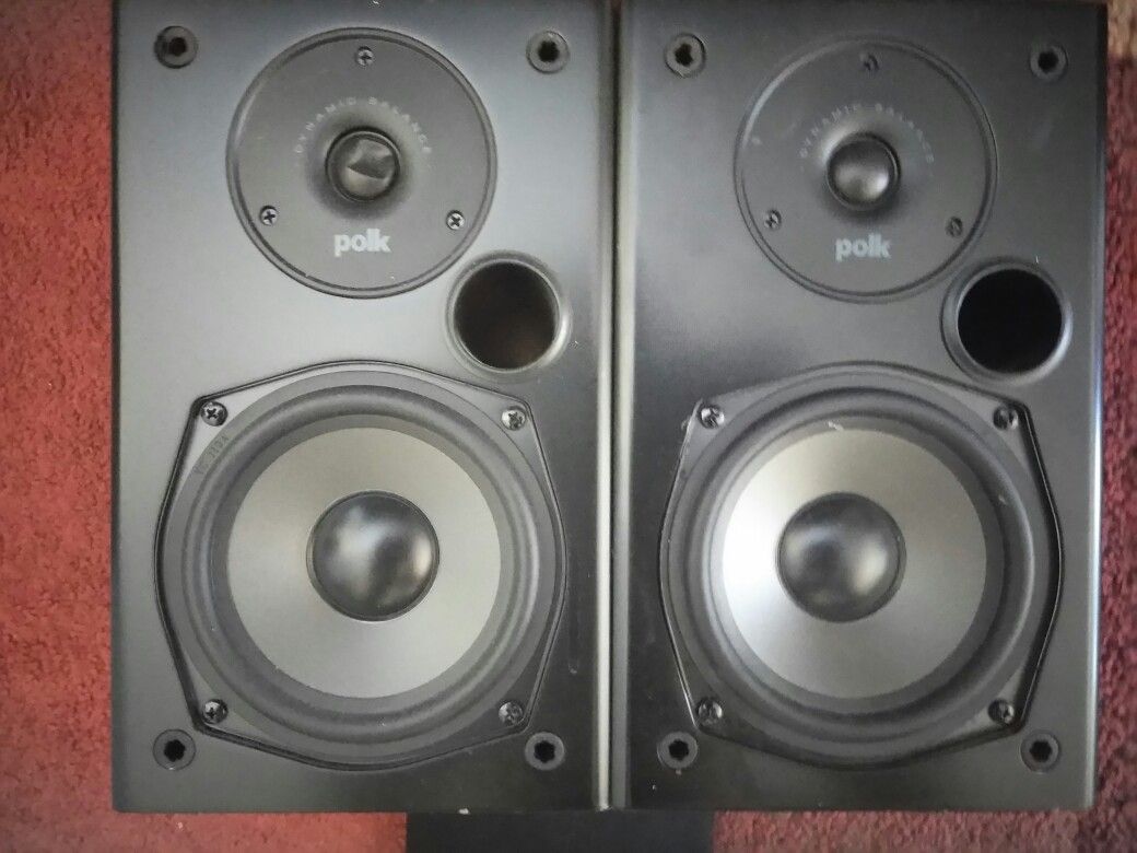 Polk Audio Bookshelf Speakers Model# T15. Amazing Sound. $70 OBO