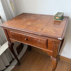 Vintage Sewing Machine