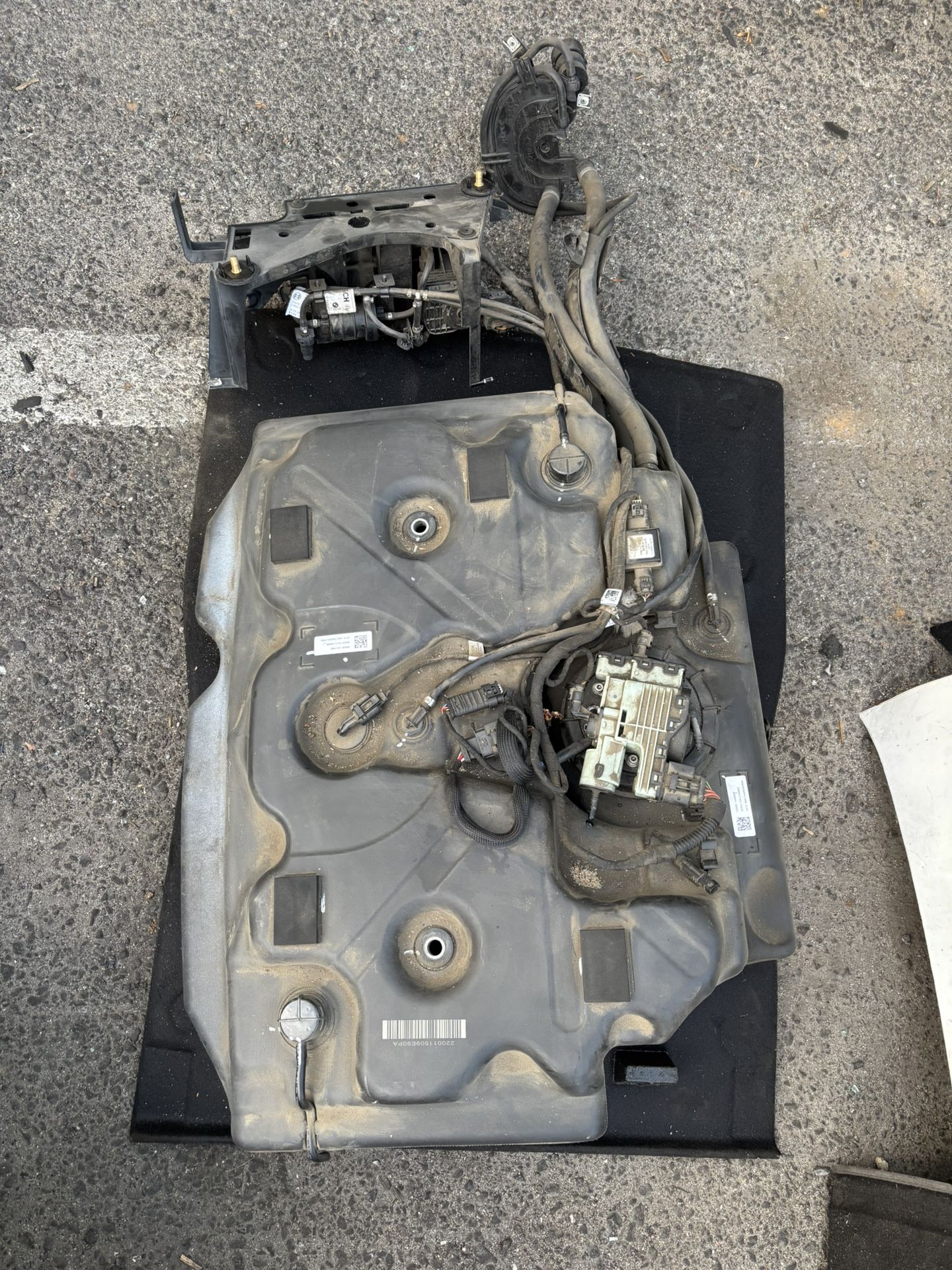 BMW 335d DEF Tank