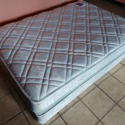 Nice Full-size Mattress and Boxspring 