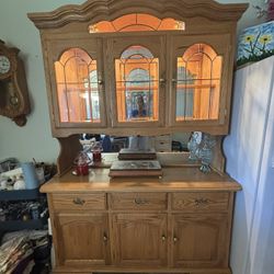 Hutch - Lighted 2- Piece