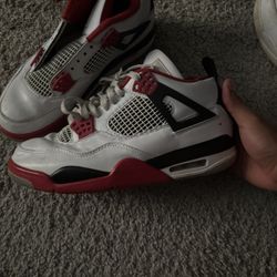 Jordan 4s Size 8.5