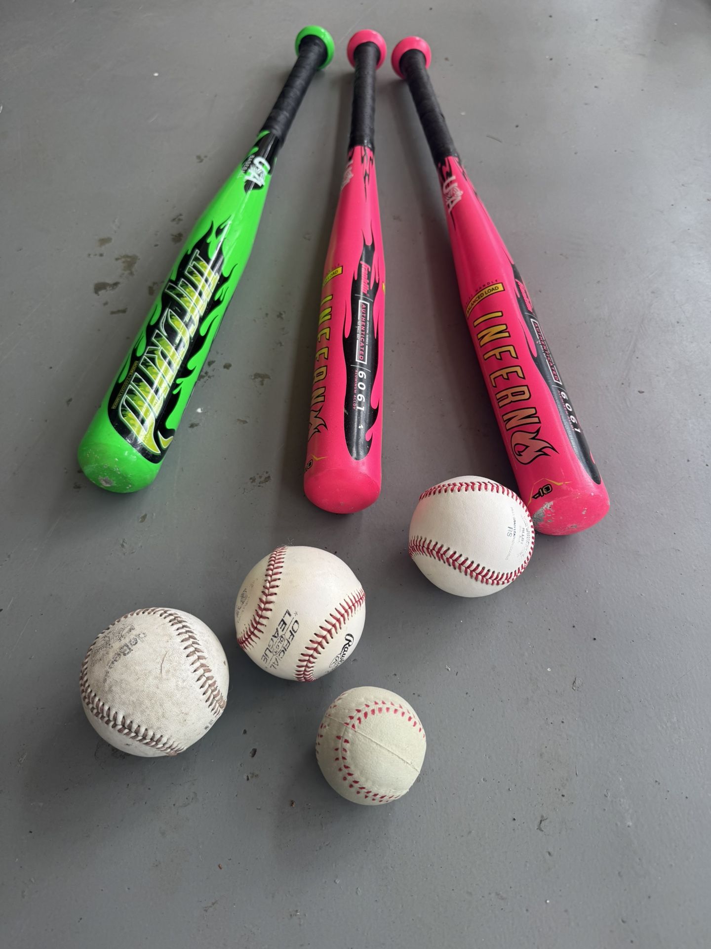 Franklin Inferno Teeball Baseball Bats 2 Pink And 1 Green barely used great grip