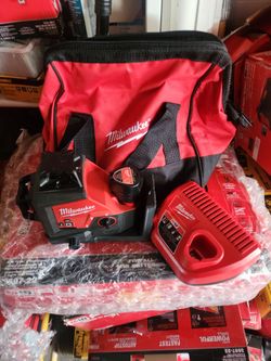 Milwaukee M18 m12