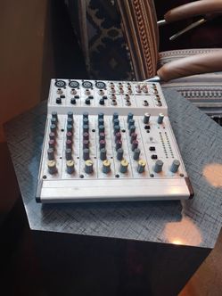 Behringer Eurorack MX 802A 8-