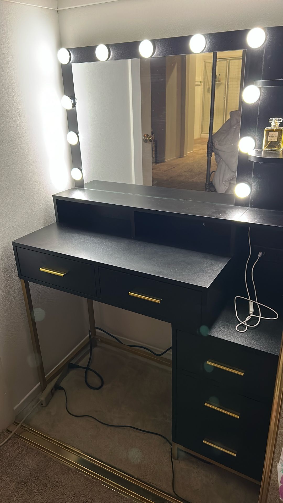 Makeup Vanity In Black With Adjustable Lights And USB Power.