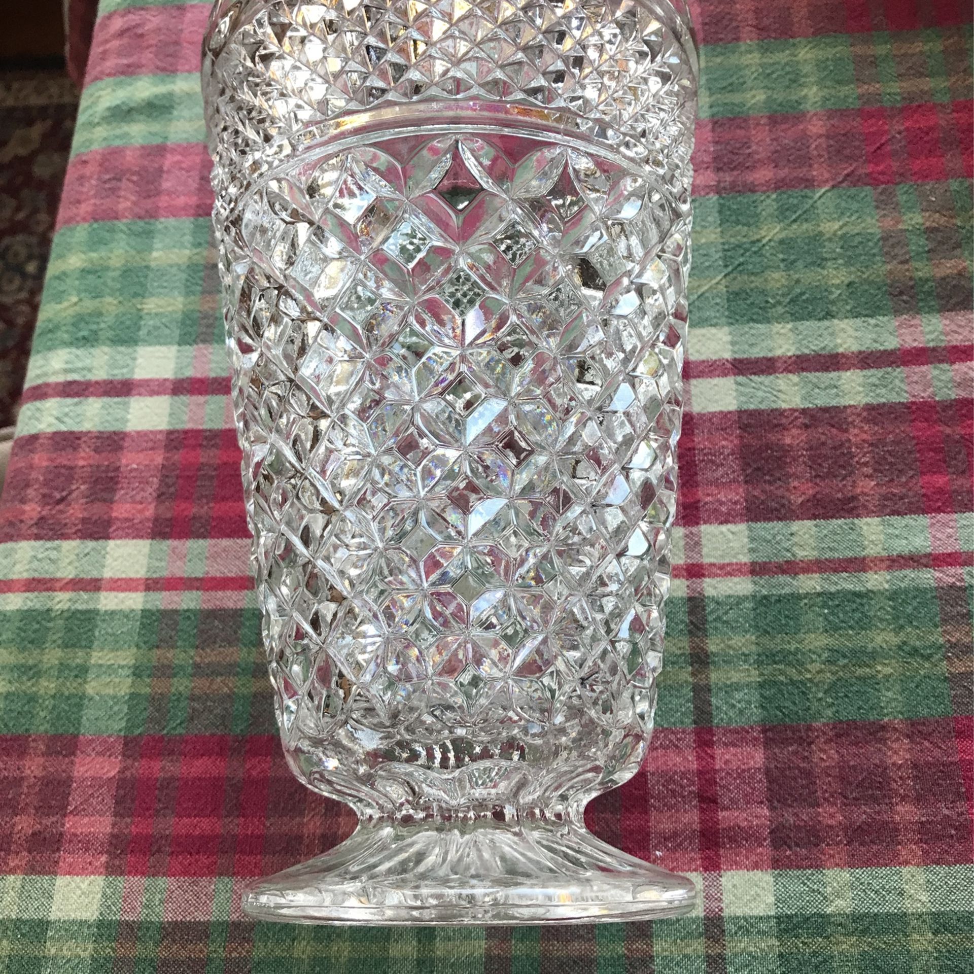 Vintage Anchor Hocking Wexford pattern clear glass flower vase in a crisscross design