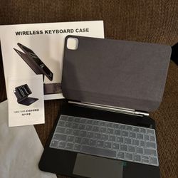 iPad Pro 11 inch Case with Keyboard, Smart Trackpad, Magic Keyboard Case for iPad Pro 11 (4th/5th/6th Generation)