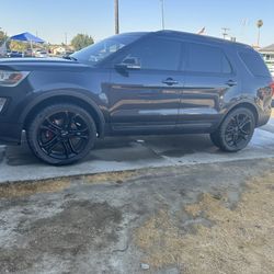 2017 Ford Explorer
