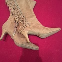 Xi Boots Sz. 8.5 -NEW