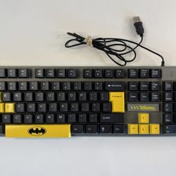 Batman DC Comics Wired USB Computer Keyboard Black & Yellow GAM745082-BLK Tested