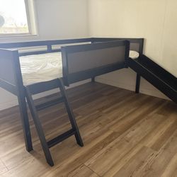 Toddler loft Bed