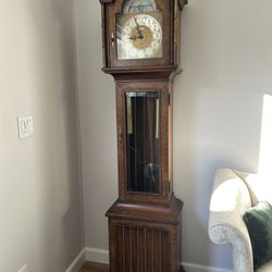 Grandfather Clock. Family Owned.  1970s