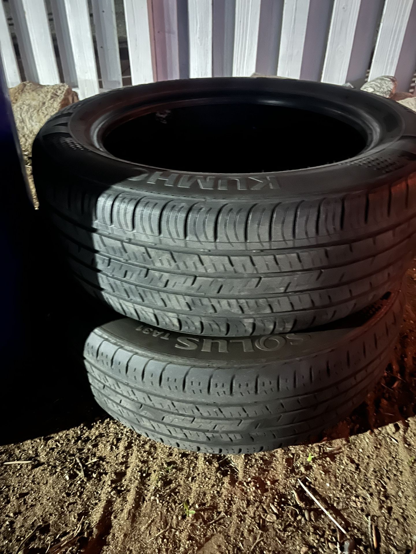 Kumho solus. Good. 215 55 17