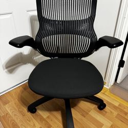 Knoll Generation Chair