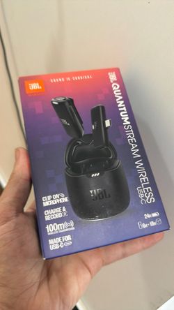 JBL Quantum Stream Wireless USB-C - Wireless Streaming Microphone - Black