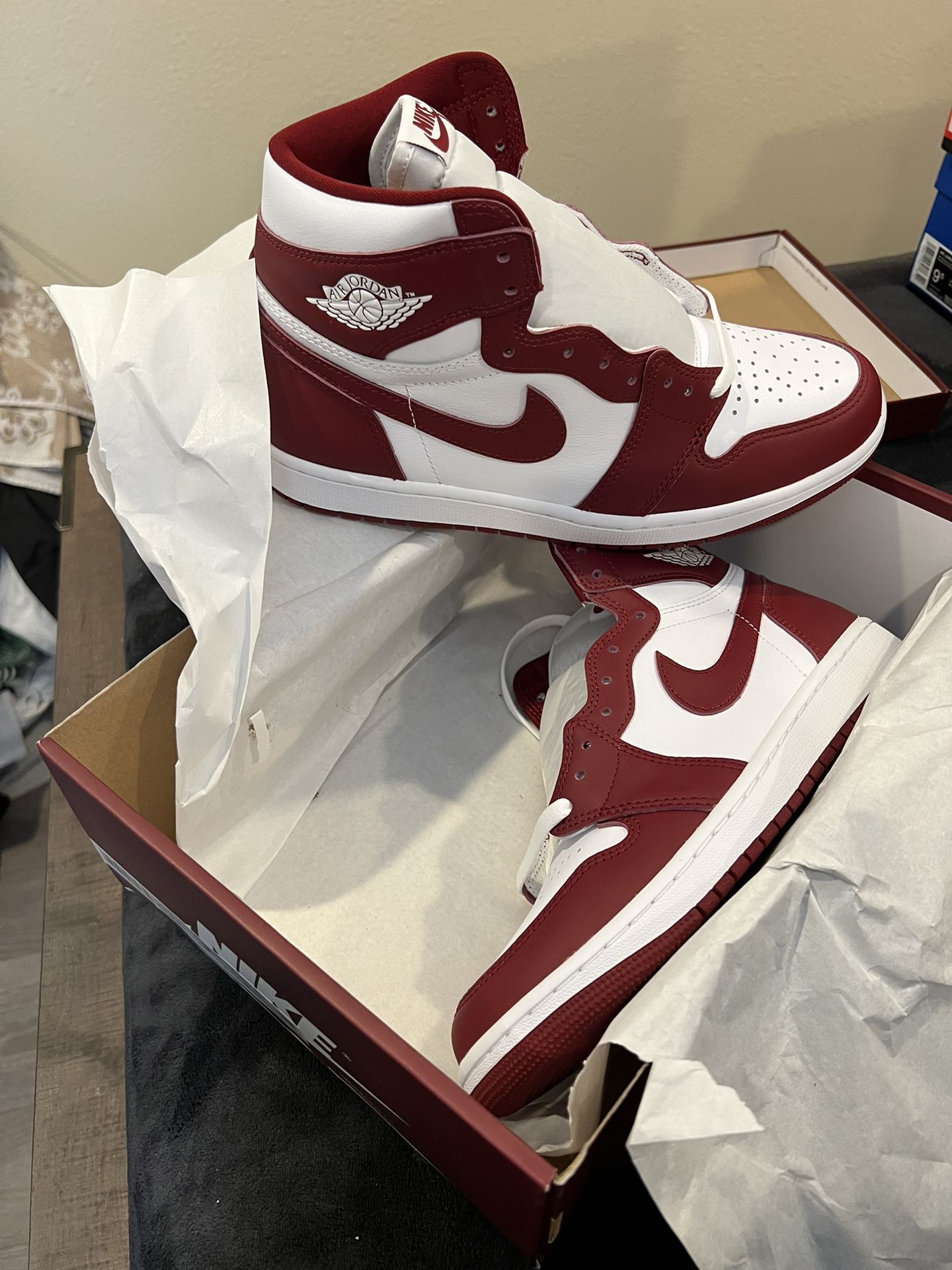 Jordan 1 High OG 'Artisanal Red 9.5 Men