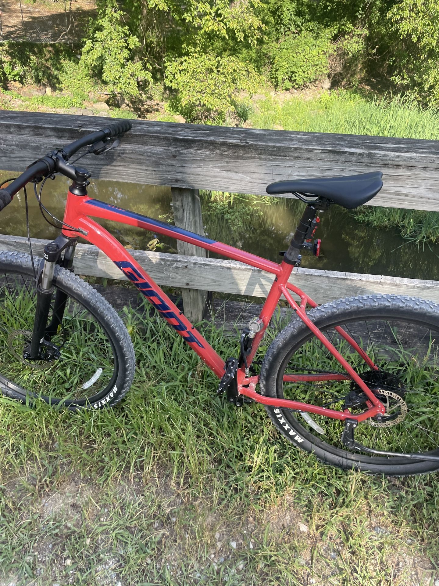 Giant Talon 2 XL Mountain Bike