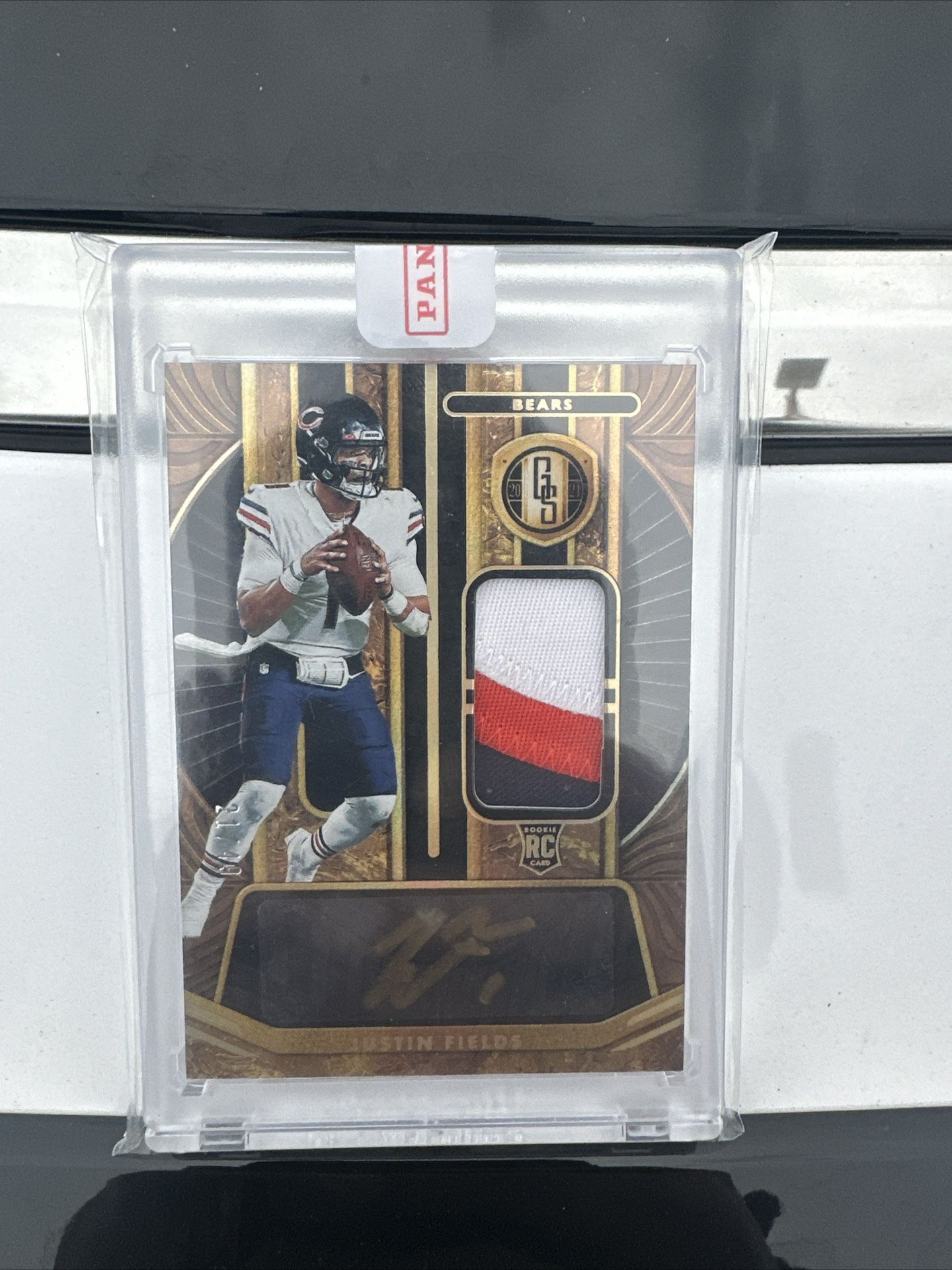 2021 Select Chicago Bears Rookie Justin Fields RPA /49 Tri-Color Patch 