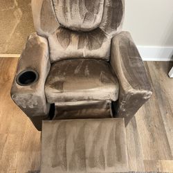 Kids Recliner. Brand New Never Used!!  Half Price.