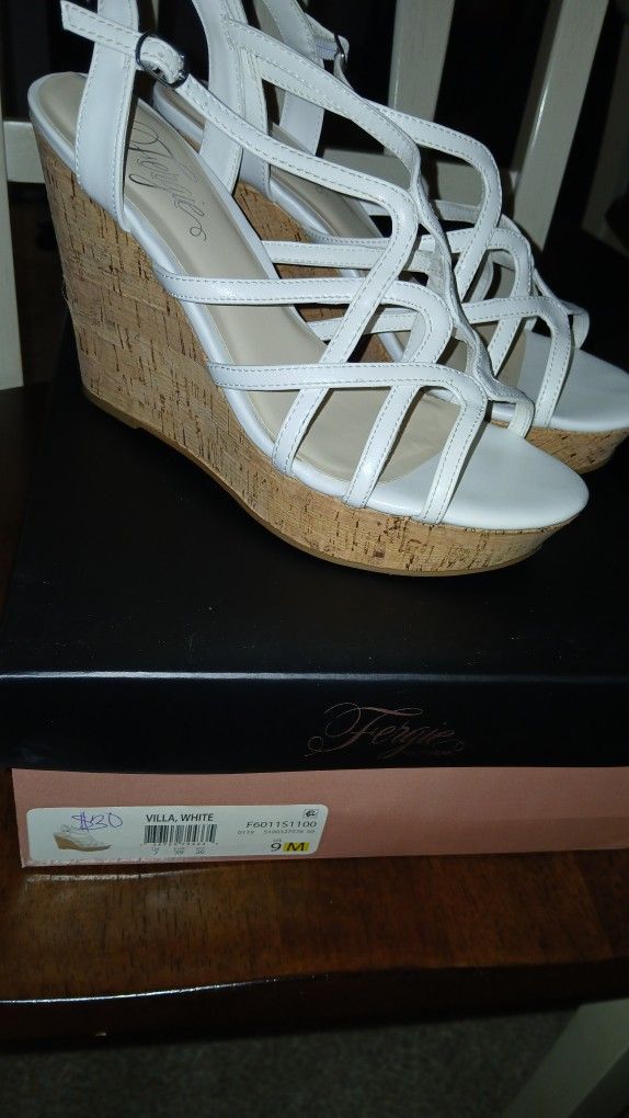 Fergie Footwear White Wedges Size 9M