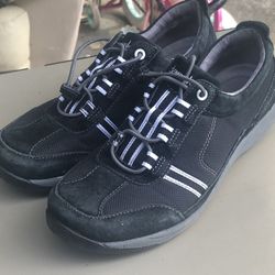 Dansko Helen Women's Black Sneakers Size 38/7.5US