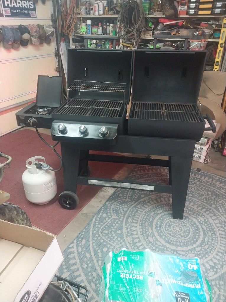 BRINKMANN SMOKER/GAS GRILL