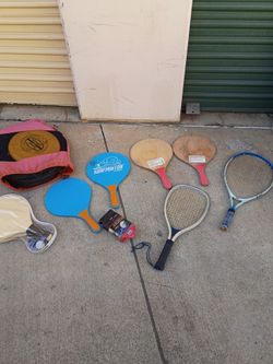 Raquets, Paddles frizbee golf etc