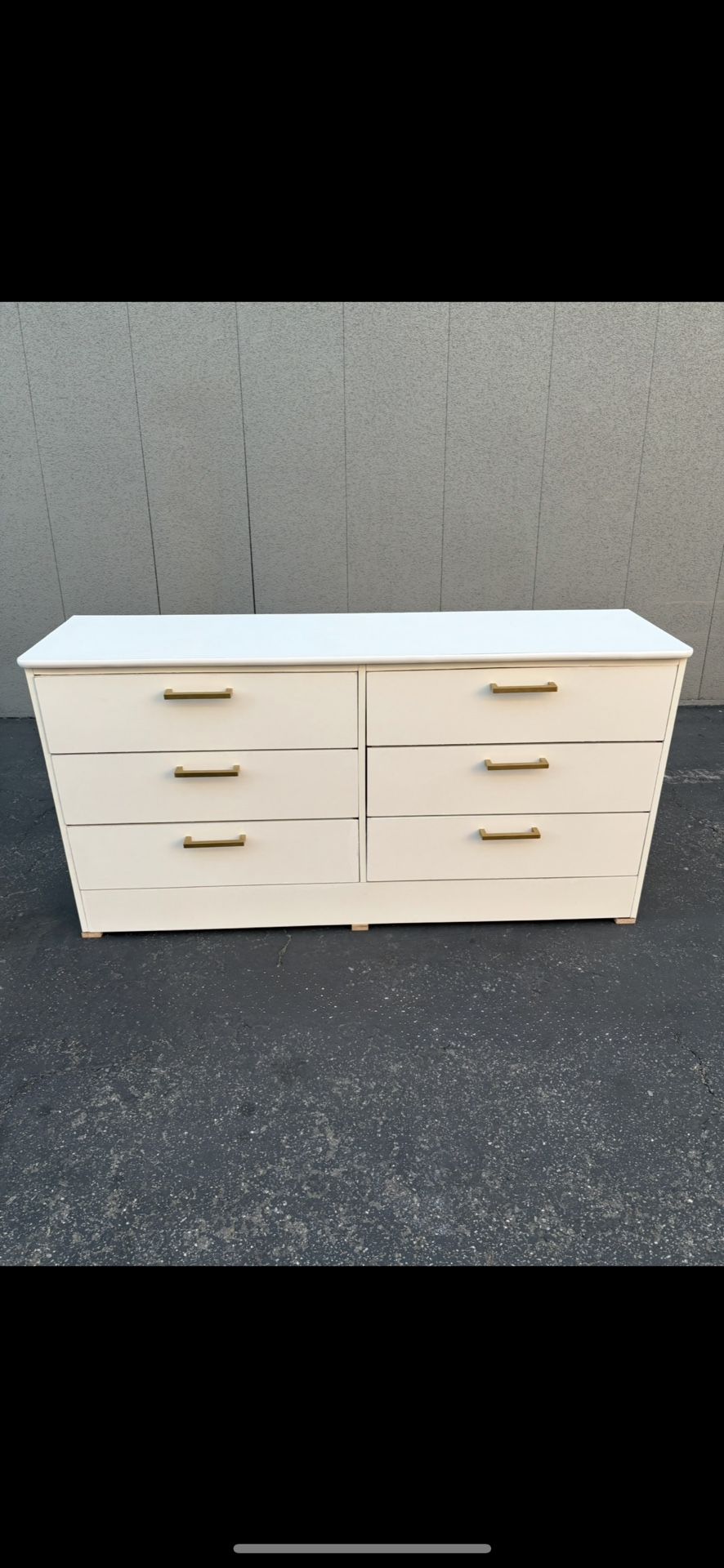 New White Six Drawer Dresser With Gold Knobs✨