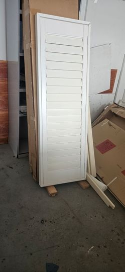 Plantation shutters