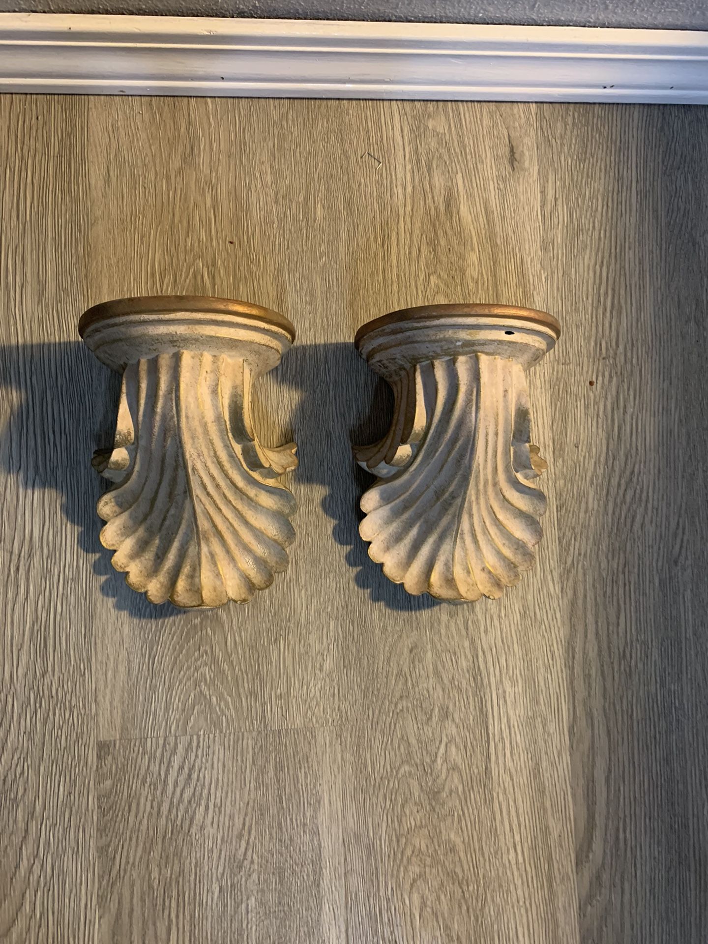 Little Floating Shelves