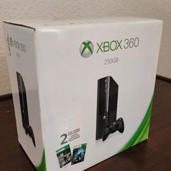 Xbox 360 E 250GB with Tomb Raider