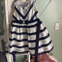 Girls dress