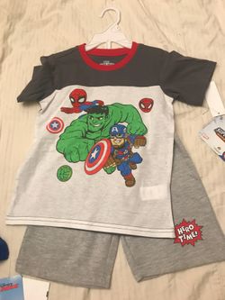 MARVEL OUTFIT 2 PIECES