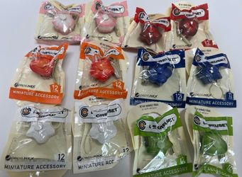 1 Original Le Creuset Keychains