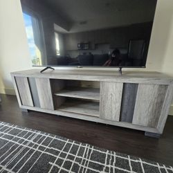 🖥️ Modern TV Stand – Like New! Stylish & Sturdy – $300