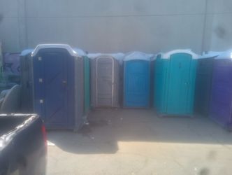 Portable restroom