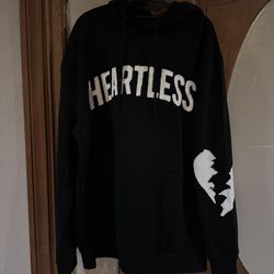 Heartless Hoodie Men’s XL