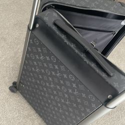 LV  Louis Vuitton  Authentic Genuine, Receipts, Tags, Suitcase, Horizon, 55 Luggage, Carry-On, Roller Bag, Eclipse, Black, Gray Man, Unisex 
