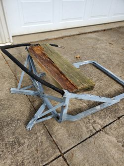 Adjustable Tree Stand Needs New Wood 