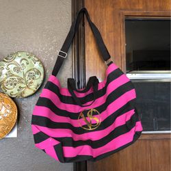 Victoria Secret Tote Bag for Sale in Pharr, TX - OfferUp
