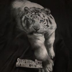 Sigfried and Roy, black tiger sweatshirt