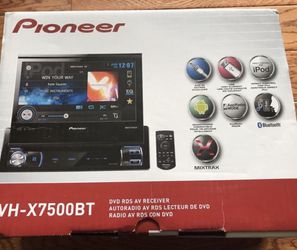 Pioneer AVH-X7500BT 7' Touchscreen Car Monitor DVD CD Receiver