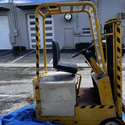 Electric Forklift
