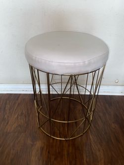 Vanity Stool & Padded White Faux Leather Seat 15.5x19