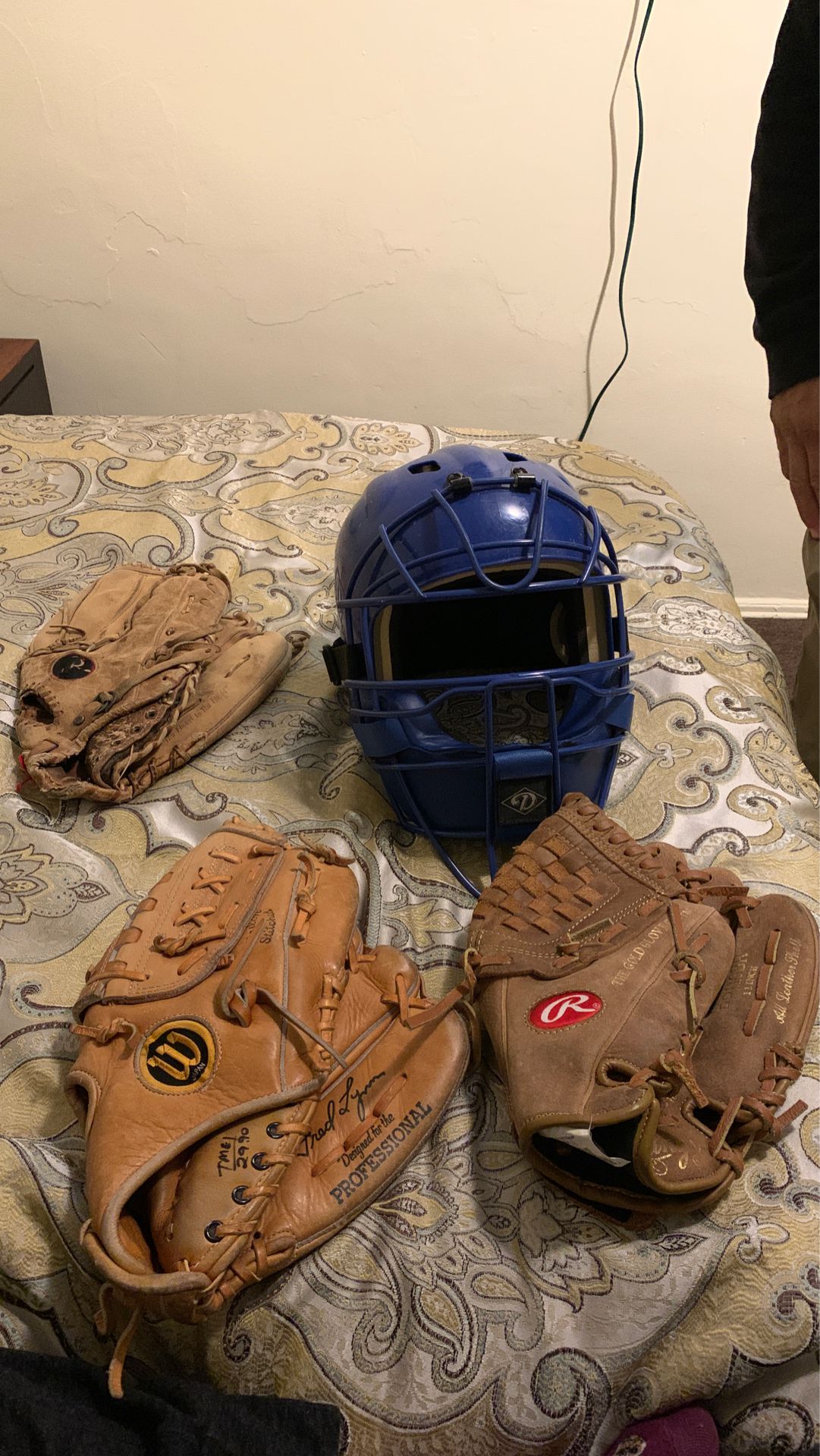 Diamond helmet. 3 baseball gloves