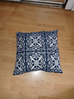14 in decor blue pillow