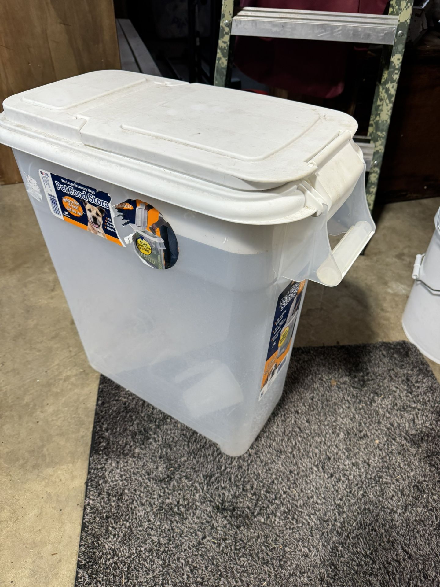 Pet Food Container