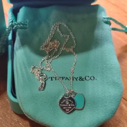 Tiffany Necklace baby blue small hearts and 18 inches chain
